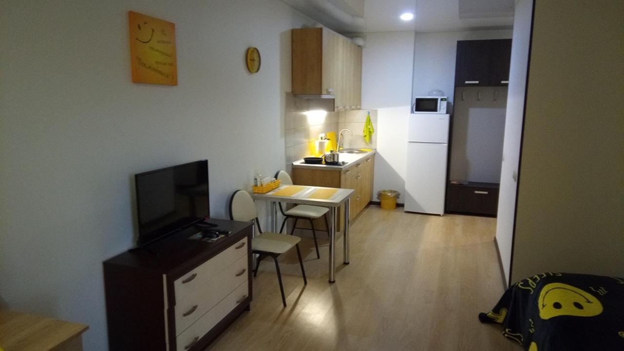 Positive Smile Studio Apartment In The Colorful Comfort Town Residental Complex. Kt-06. Κίεβο Εξωτερικό φωτογραφία