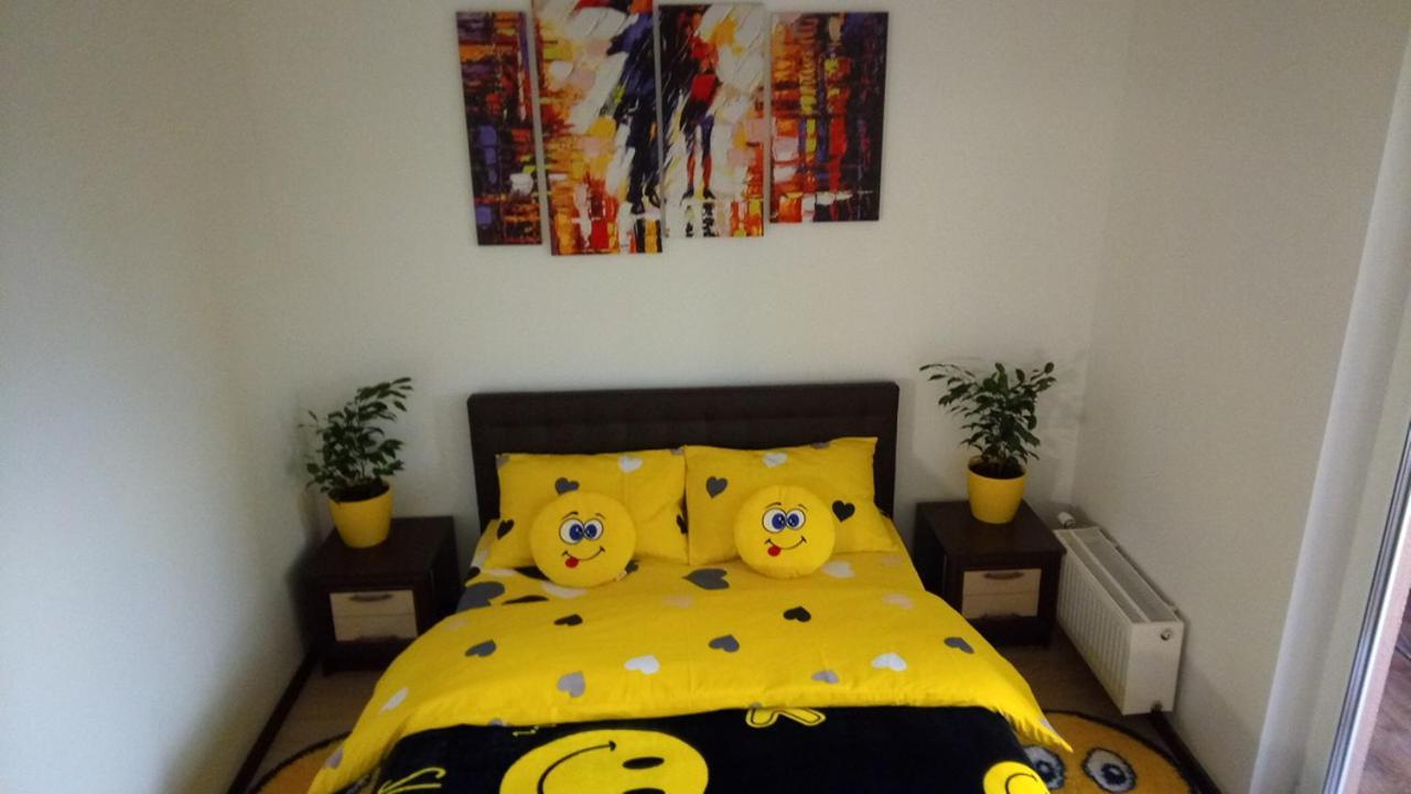 Positive Smile Studio Apartment In The Colorful Comfort Town Residental Complex. Kt-06. Κίεβο Εξωτερικό φωτογραφία