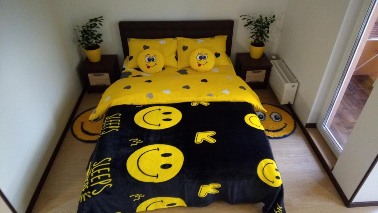 Positive Smile Studio Apartment In The Colorful Comfort Town Residental Complex. Kt-06. Κίεβο Εξωτερικό φωτογραφία