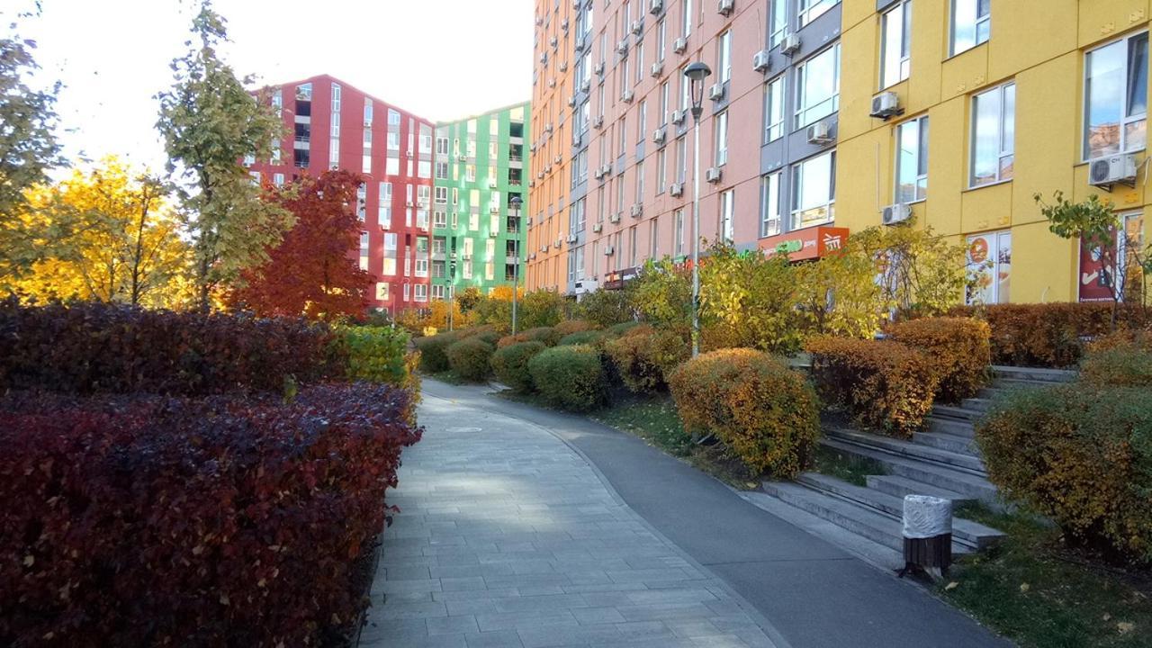 Positive Smile Studio Apartment In The Colorful Comfort Town Residental Complex. Kt-06. Κίεβο Εξωτερικό φωτογραφία
